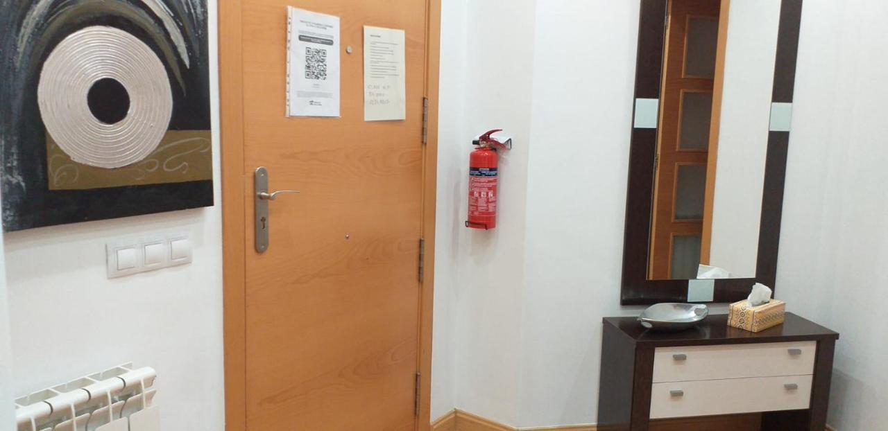 Apartamento Los Lirios Logroño Extérieur photo