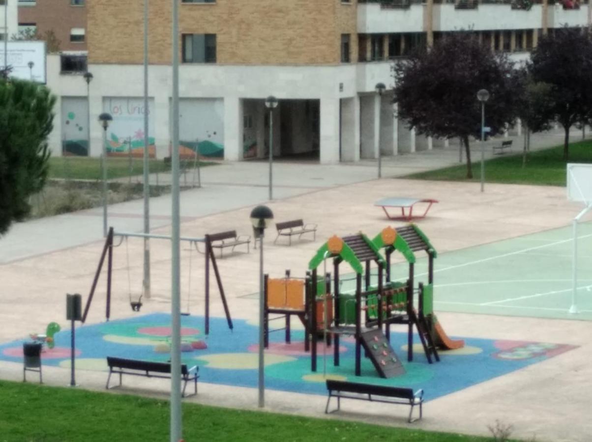 Apartamento Los Lirios Logroño Extérieur photo