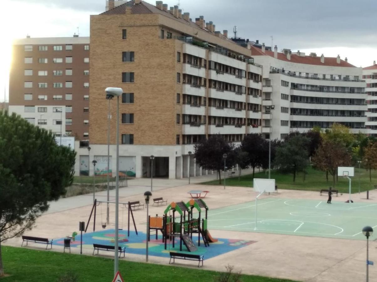 Apartamento Los Lirios Logroño Extérieur photo