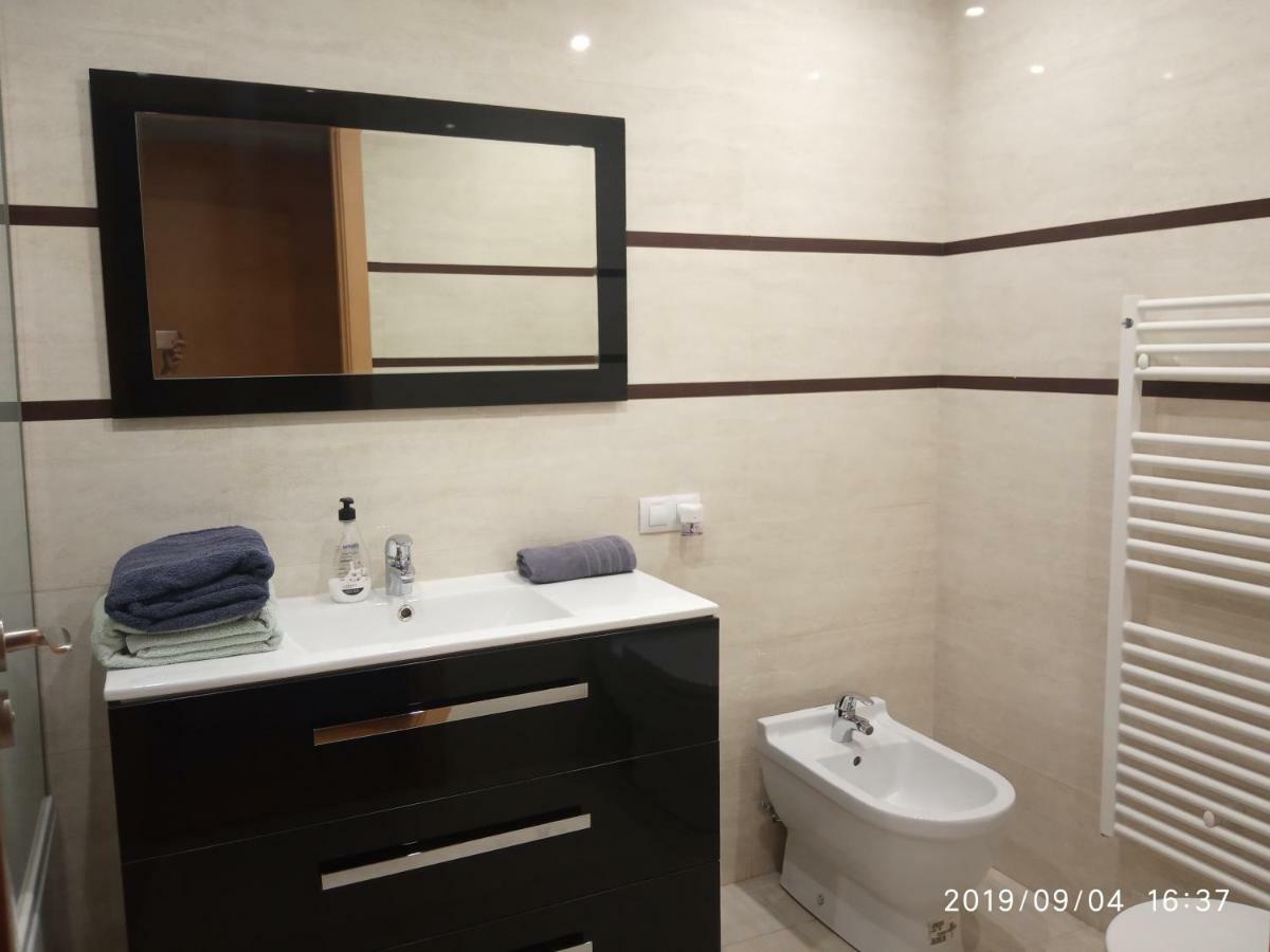 Apartamento Los Lirios Logroño Extérieur photo